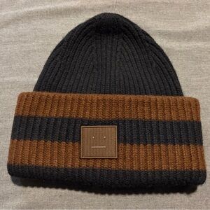 NWOT Authentic Acne Studios Black Ribbed Knit Beanie
